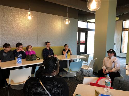 Students tour food court 